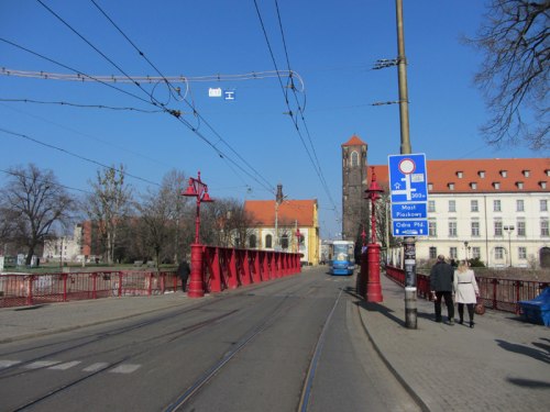 ...który to Most Piaskowy dostępny jest na całej długości tylko dla tramwajów i rowerów