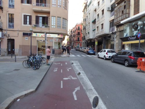 Wprowadzenie drogi rowerowej w "ulicę rowerową".