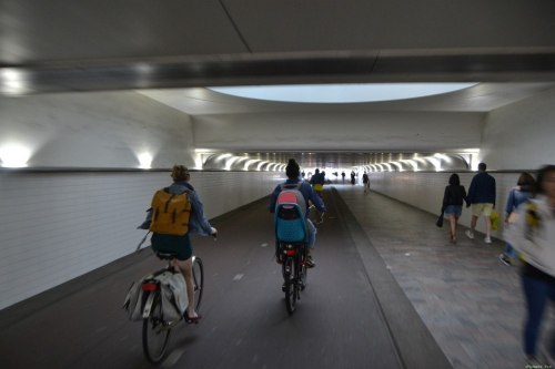 Tunel pieszo-rowerowy pod dworcem kolejowym.