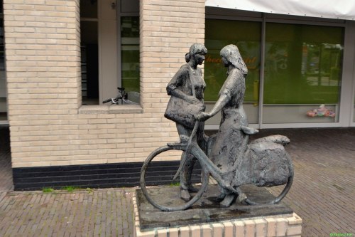 Rowerowa rzeźba w Alphen aan den Rijn.
